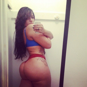 YVONNE24